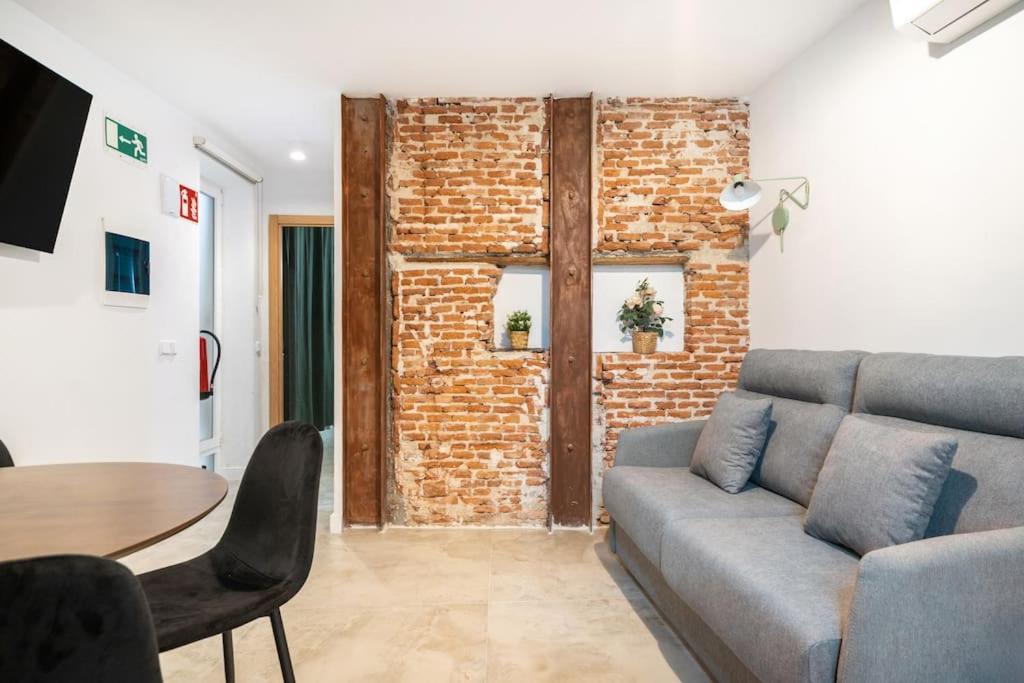 Nice Flat In Lavapies At Street Level S23A Мадрид Экстерьер фото